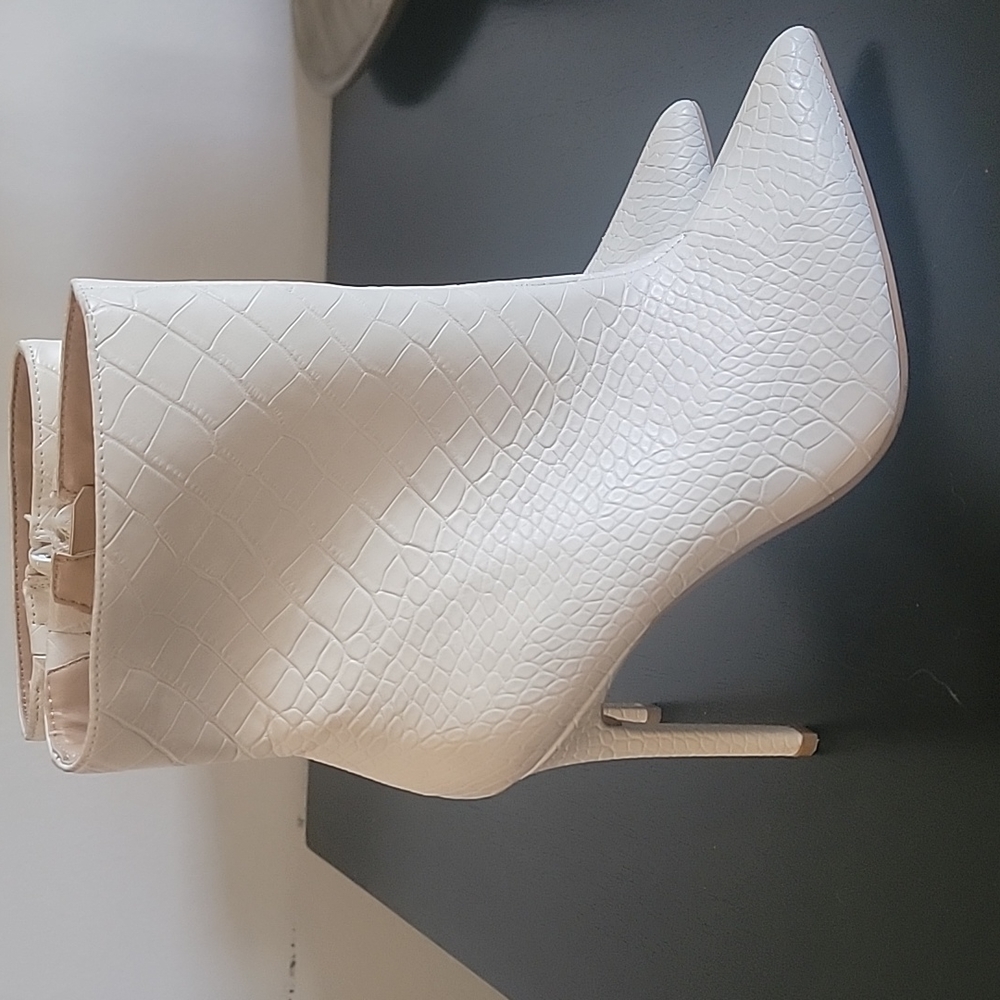 Express Off White Booties with Snake Print